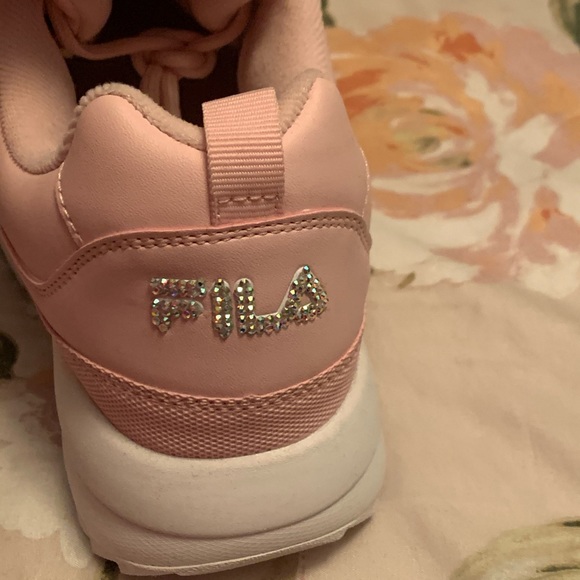 Fila - Picture 2 of 8